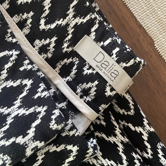 Dalia pants - Picture 2 of 3